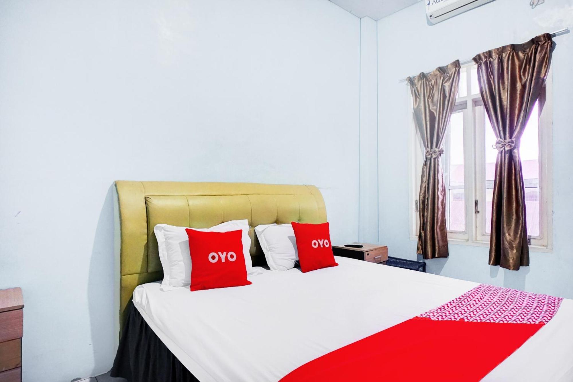 Oyo 93071 Home Stay Kembar Syariah Binjai المظهر الخارجي الصورة
