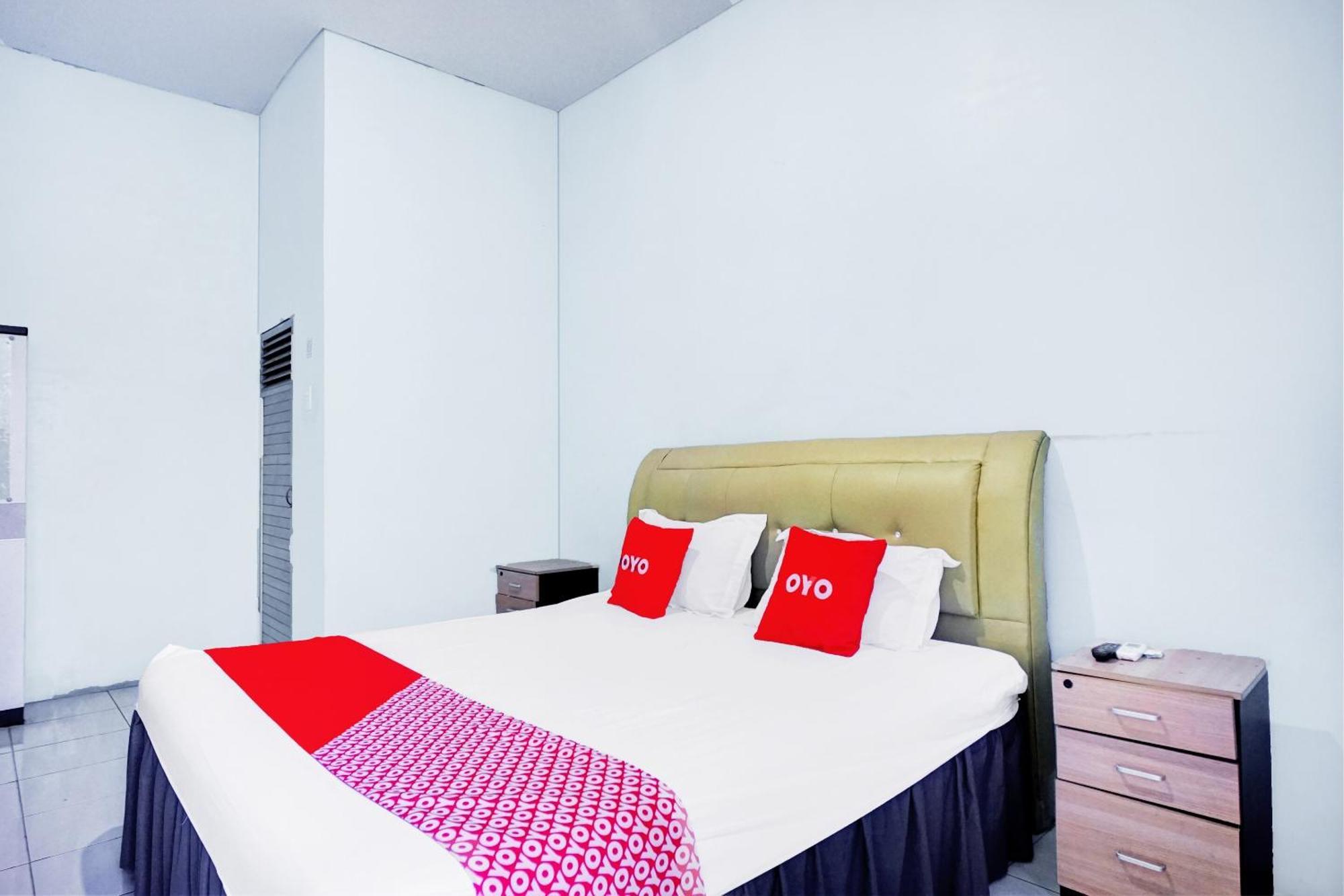 Oyo 93071 Home Stay Kembar Syariah Binjai المظهر الخارجي الصورة